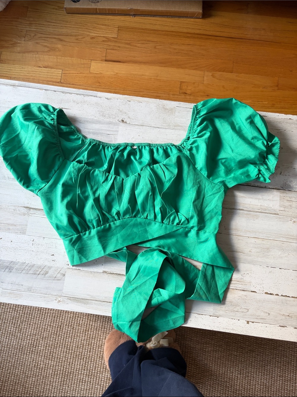Amazon Essentials Emerald Green Puff Sleeve Tie-Back Crop Top